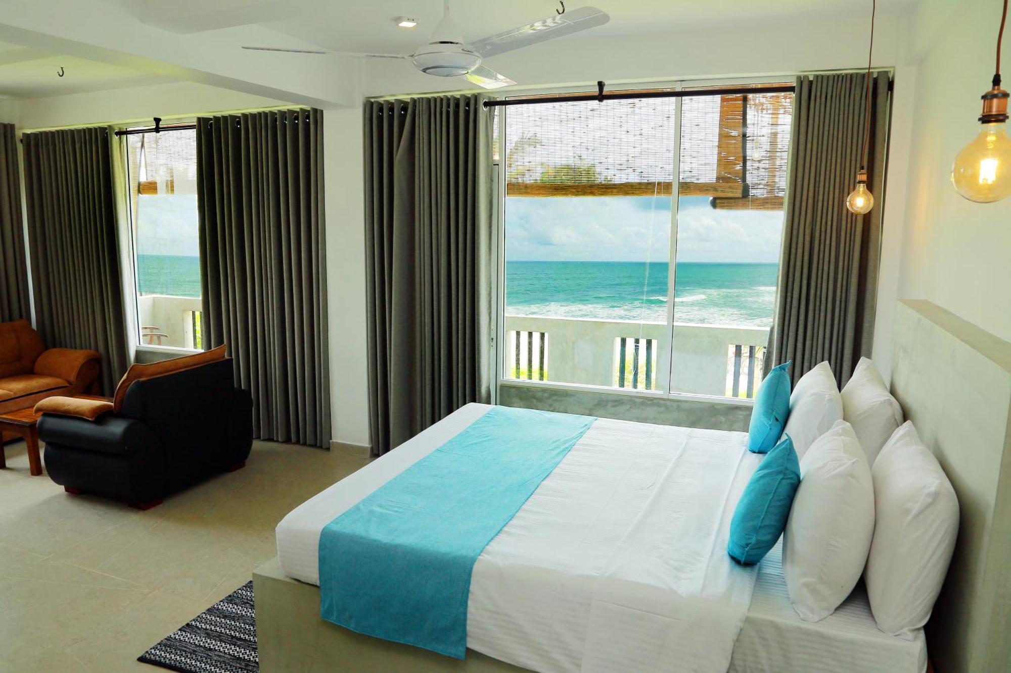 Cocos Hotell Midigama East Exteriör bild