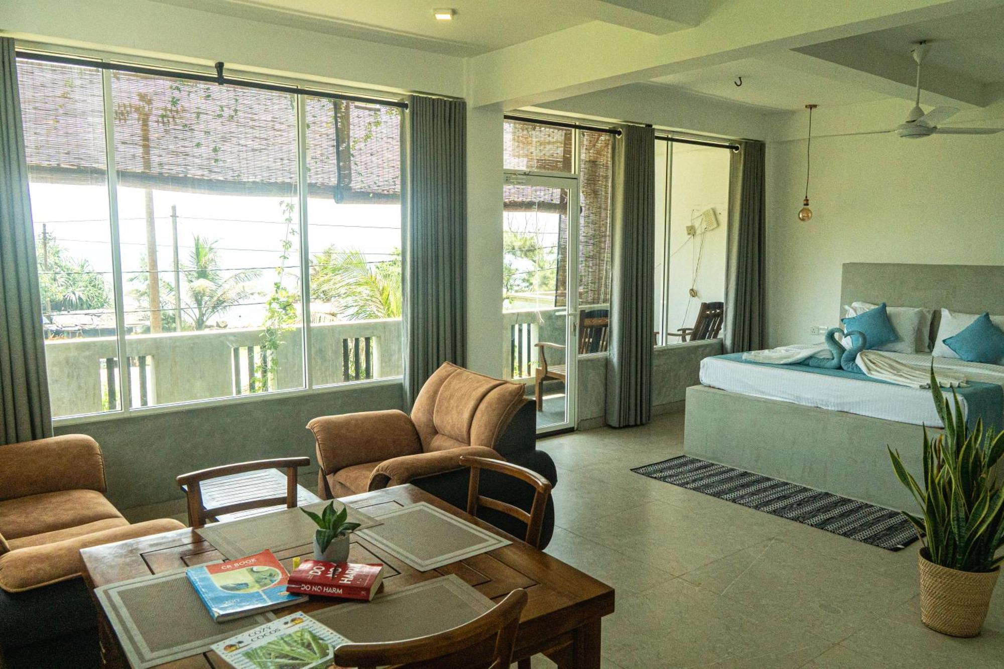 Cocos Hotell Midigama East Exteriör bild